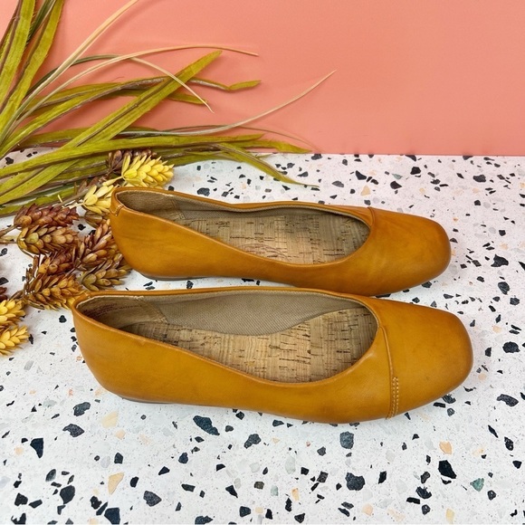 Kork-Ease Tan Women’s Cushioned Preppy 90s Retro Ballet Flats Sz 6.5 - Picture 4 of 10